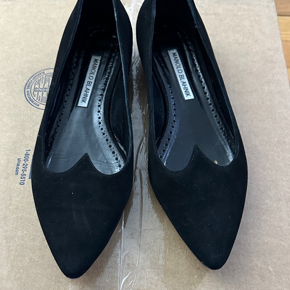 Manolo Blahnik Black Suede Flats - Picture 9 of 9